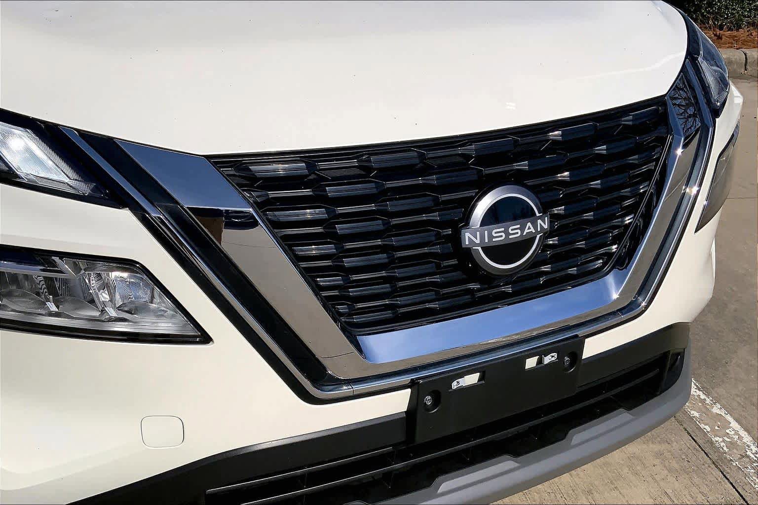 Used 2023 Nissan Rogue SV AWD/4WD image 31