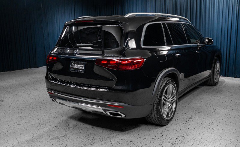 Certified 2026 Mercedes-Benz GLS 450 4MATIC image 4