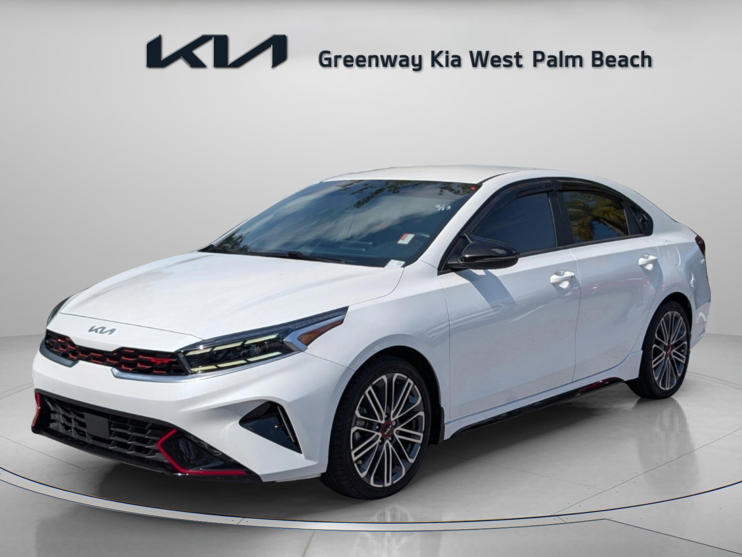 Used 2024 Kia Forte GT FWD image 3