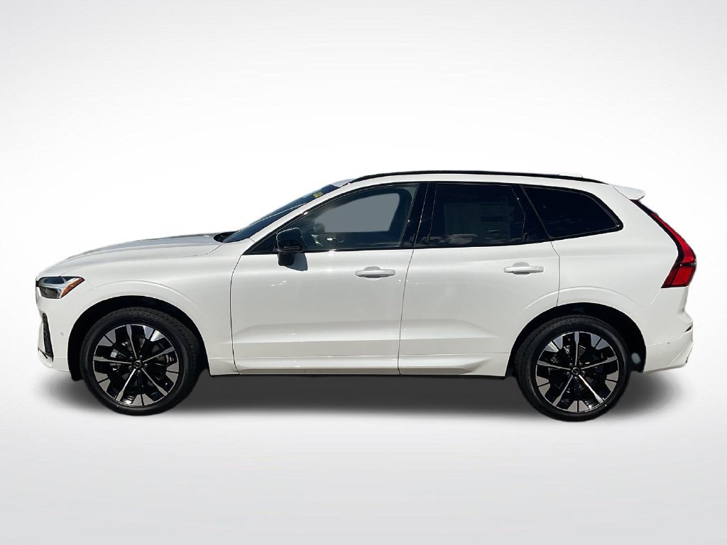 New 2027 Volvo XC60 B5 Plus AWD/4WD image 4