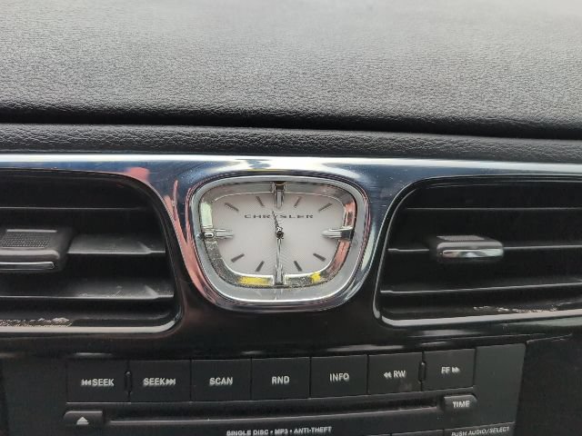 Used 2013 Chrysler 200 Touring w/ Cold Weather Group FWD image 18