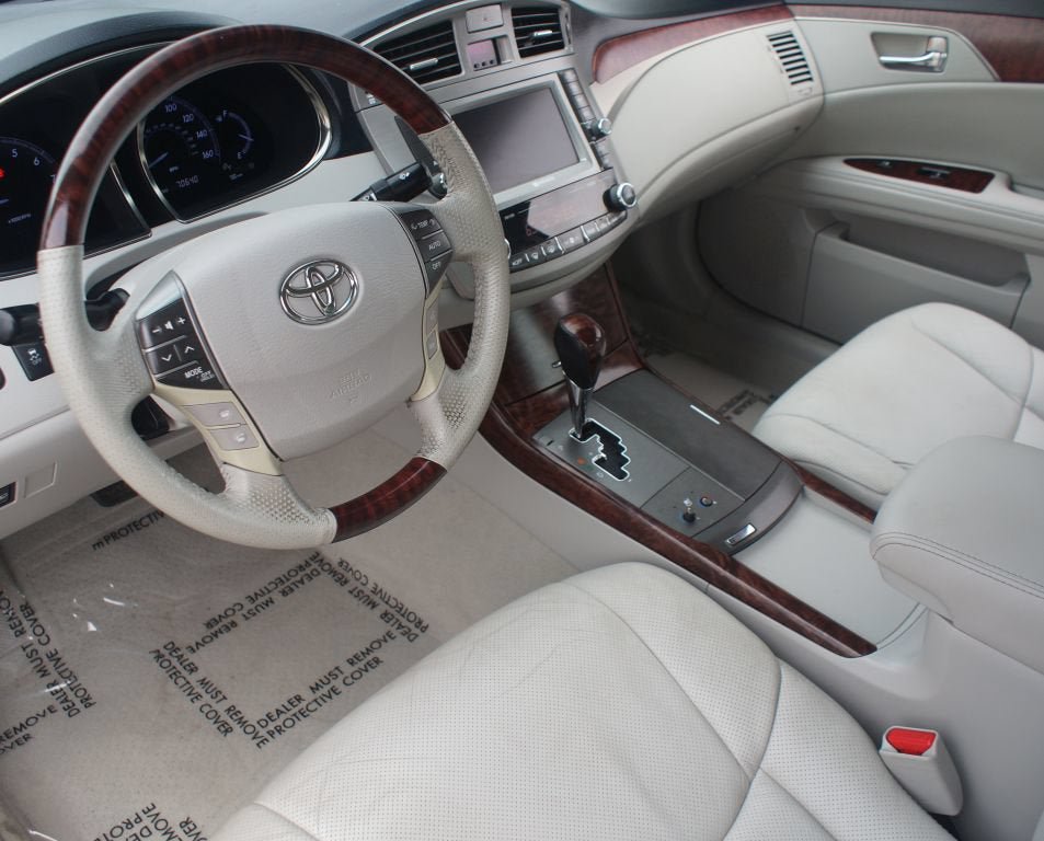 Used 2012 Toyota Avalon Limited FWD image 11