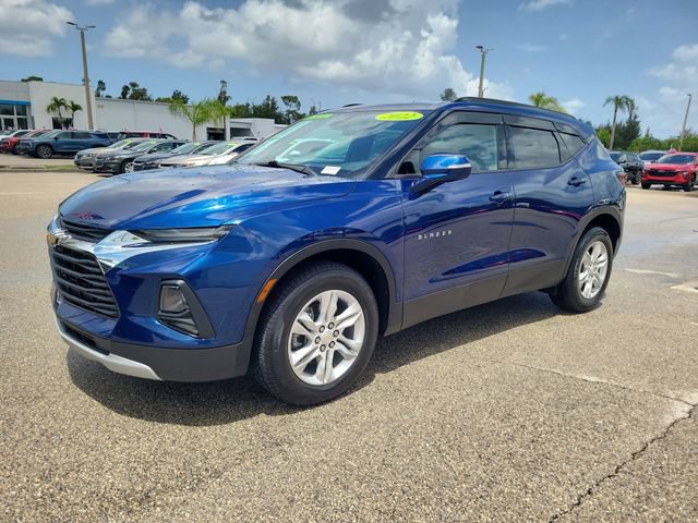 Used 2022 Chevrolet Blazer LT AWD/4WD image 2