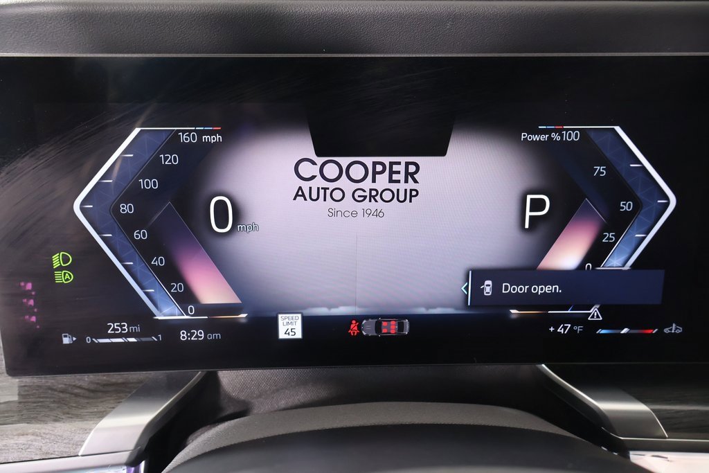 Used 2023 BMW 760i xDrive image 5