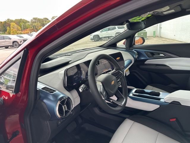 New 2026 Chevrolet Equinox EV LT w/ Convenience Package II AWD/4WD image 13