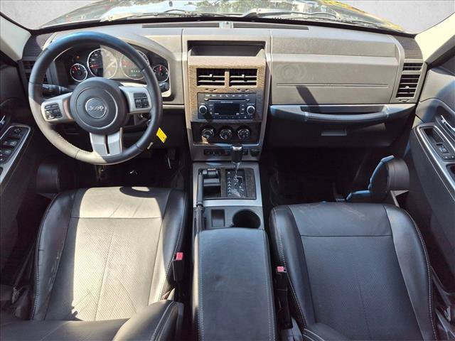 Used 2012 Jeep Liberty Limited Jet w/ Comfort/Convenience Group AWD/4WD image 16