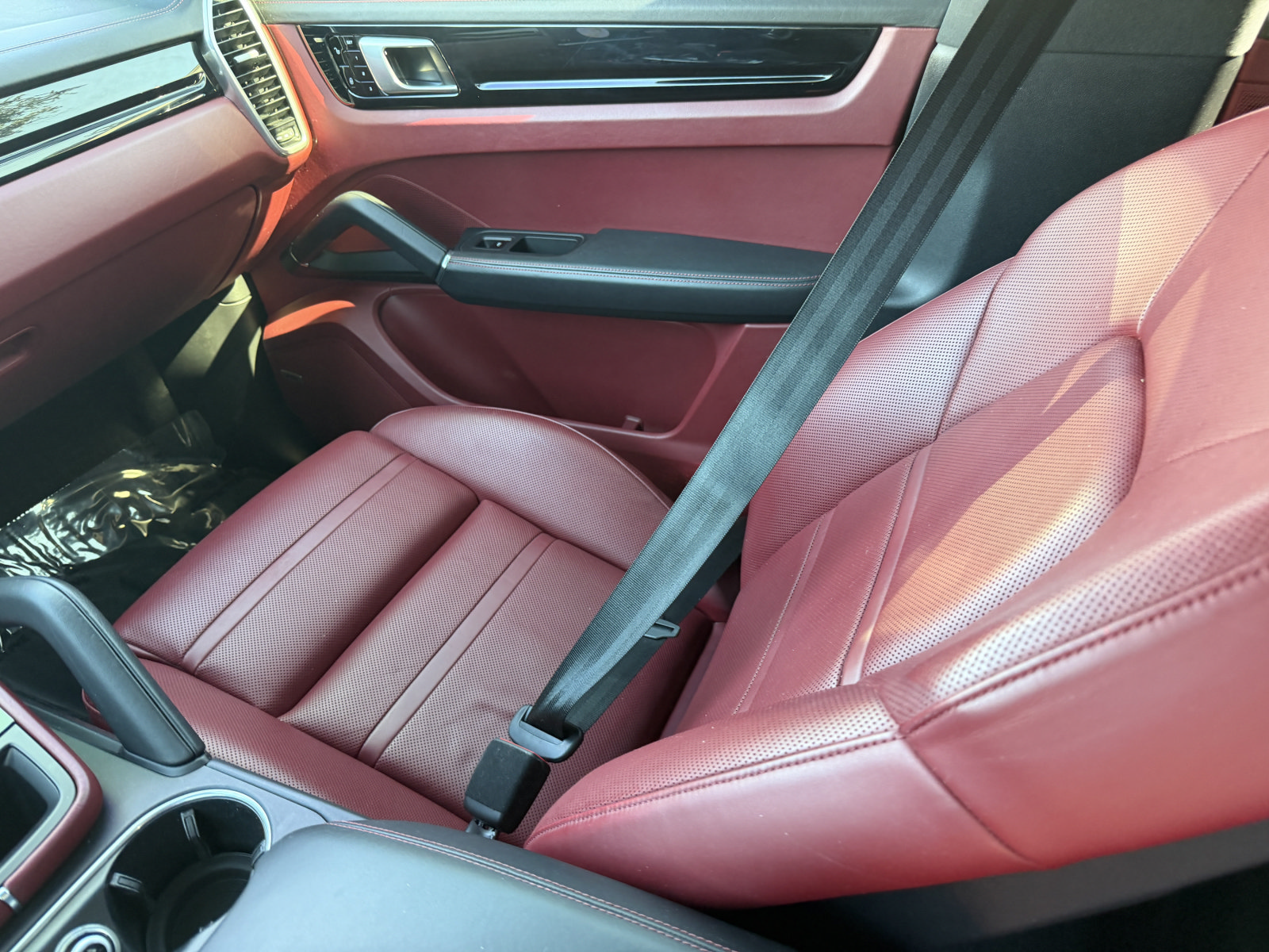 Used 2019 Porsche Cayenne AWD/4WD image 16