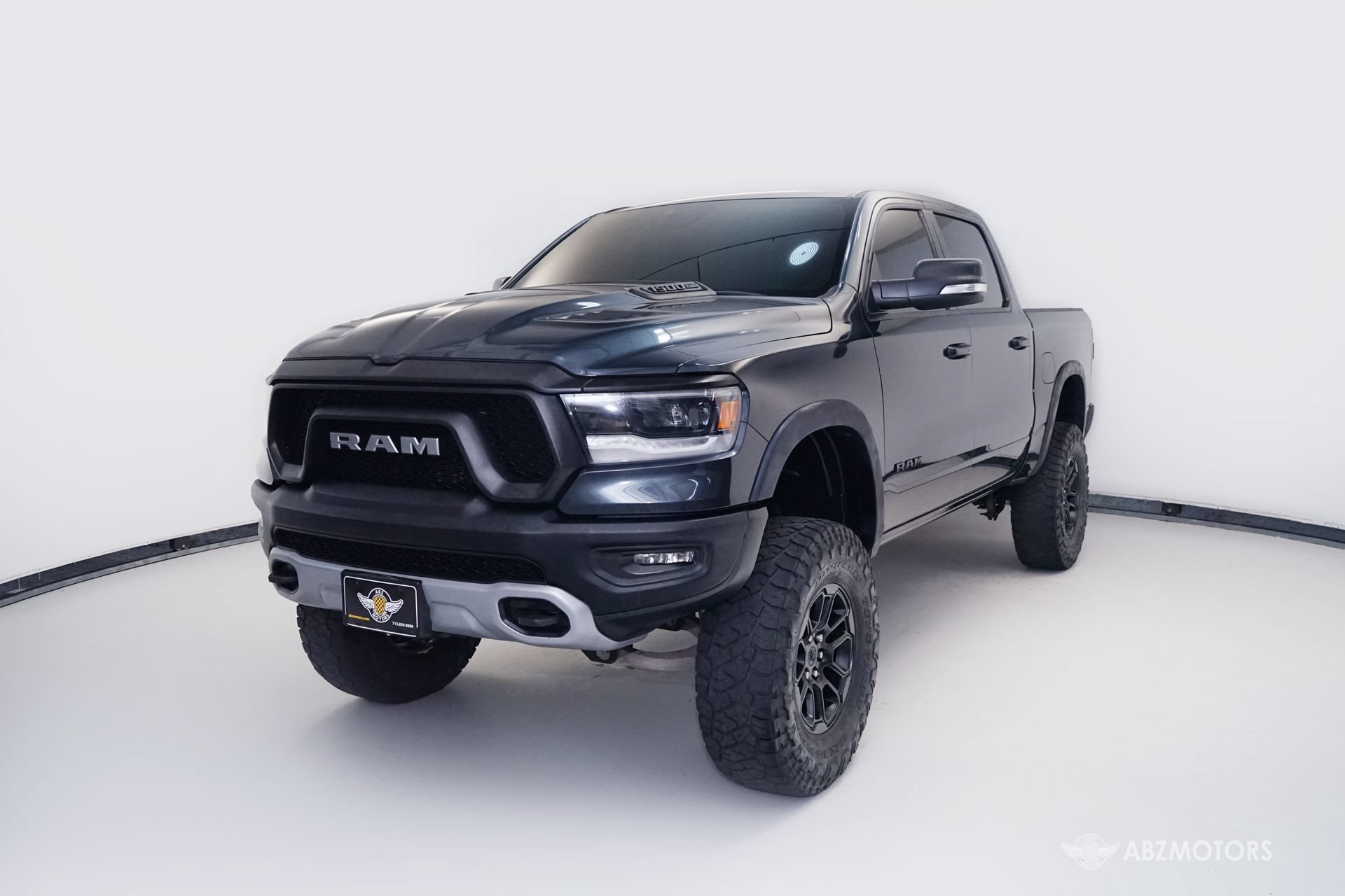 Used 2019 RAM 1500 Rebel w/ Rebel Level 1 Equipment Group RWD image 2
