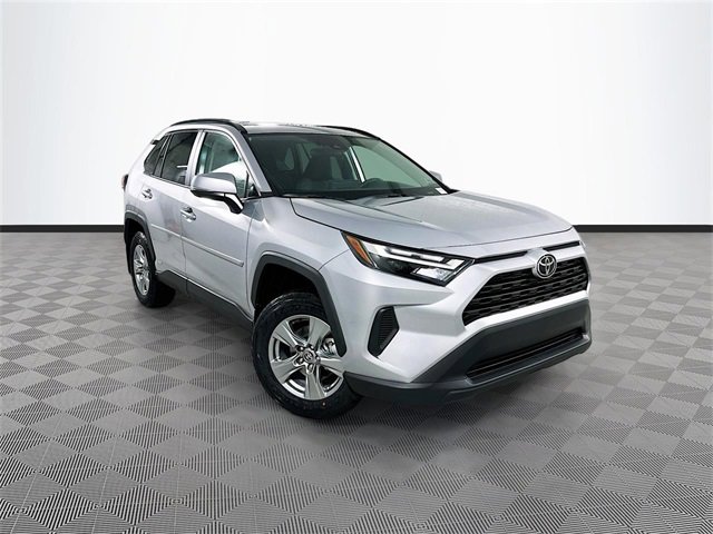 New 2025 Toyota RAV4 XLE video 1