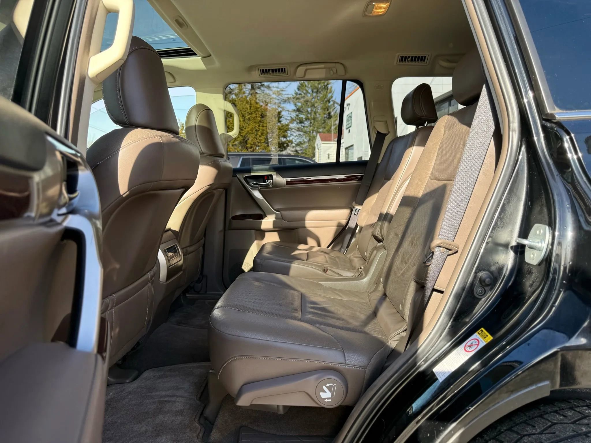 Used 2018 Lexus GX 460 Premium AWD/4WD image 27