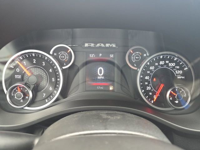 New 2026 RAM 1500 4x4 Crew Cab image 12