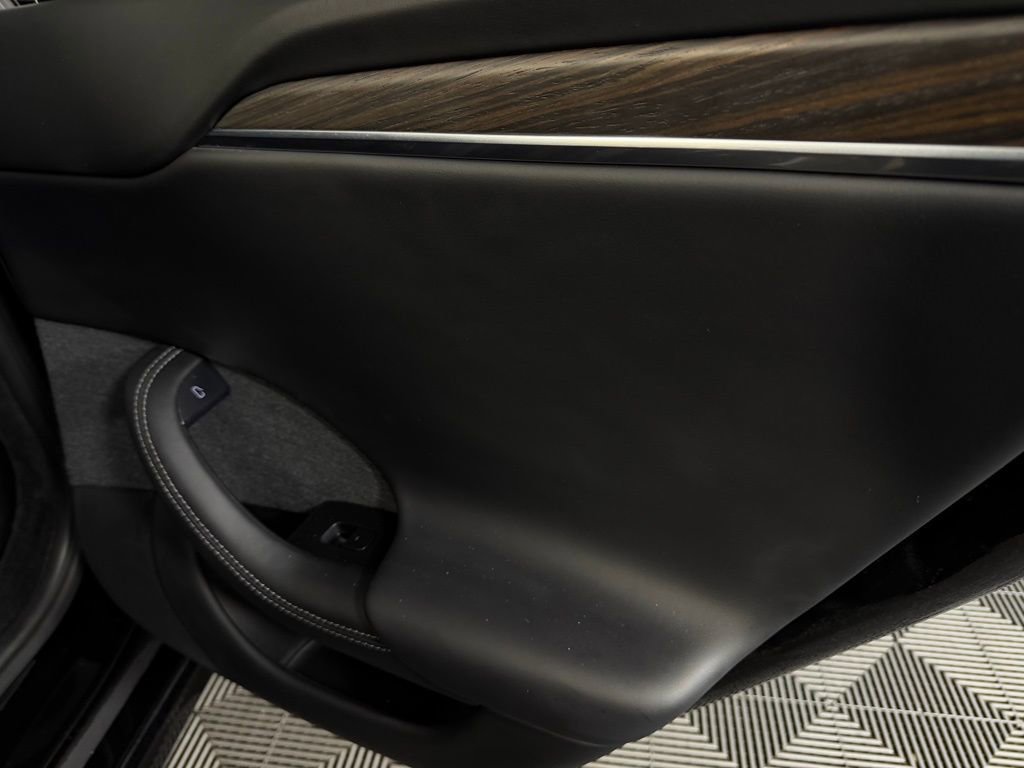 Used 2024 Tesla Model S AWD/4WD image 32