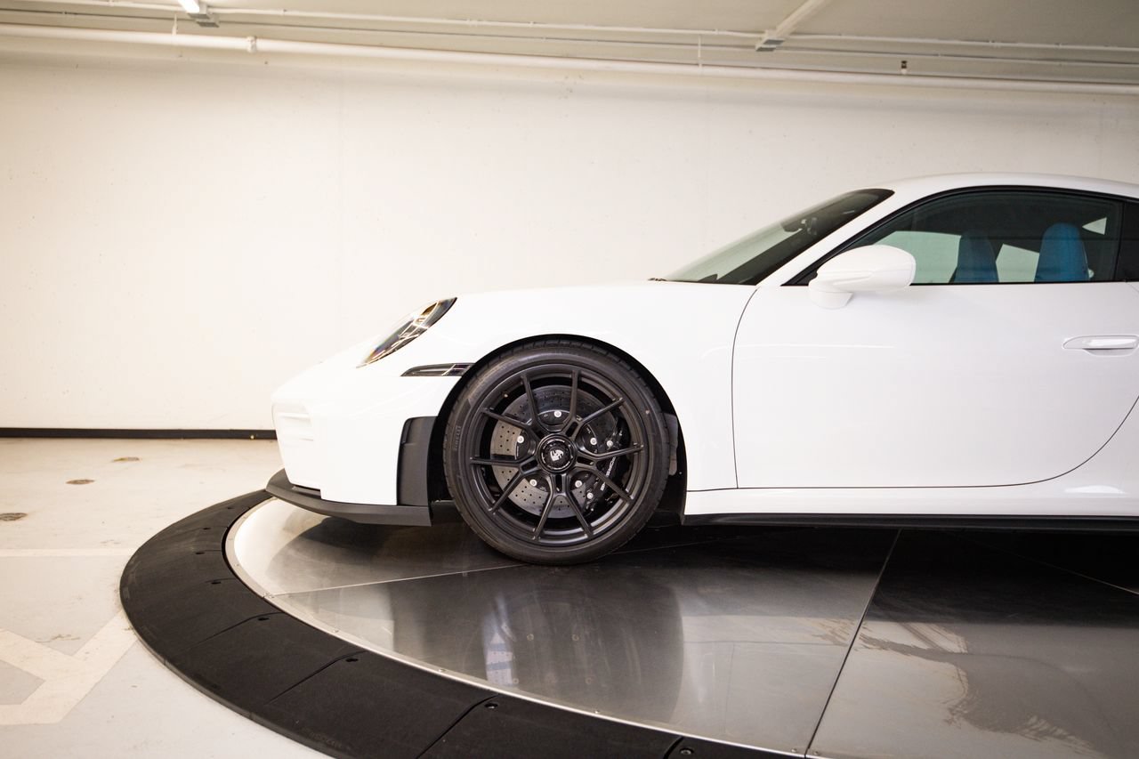 Certified 2026 Porsche 911 GT3 RWD image 11