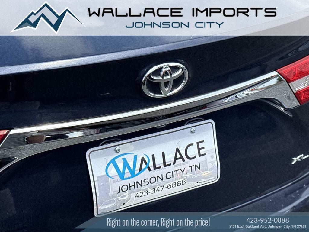 Used 2015 Toyota Avalon XLE Touring FWD image 10