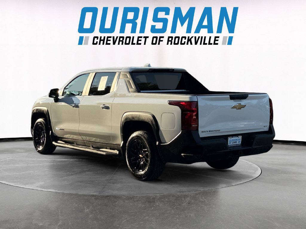 Used 2024 Chevrolet Silverado EV W/T AWD/4WD image 4