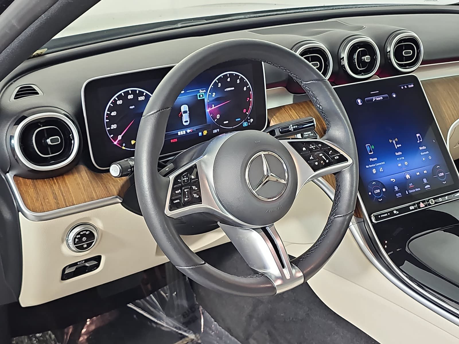 Used 2023 Mercedes-Benz C 300 4MATIC Sedan image 15