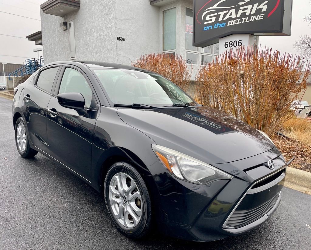 Used 2016 Scion iA image 2