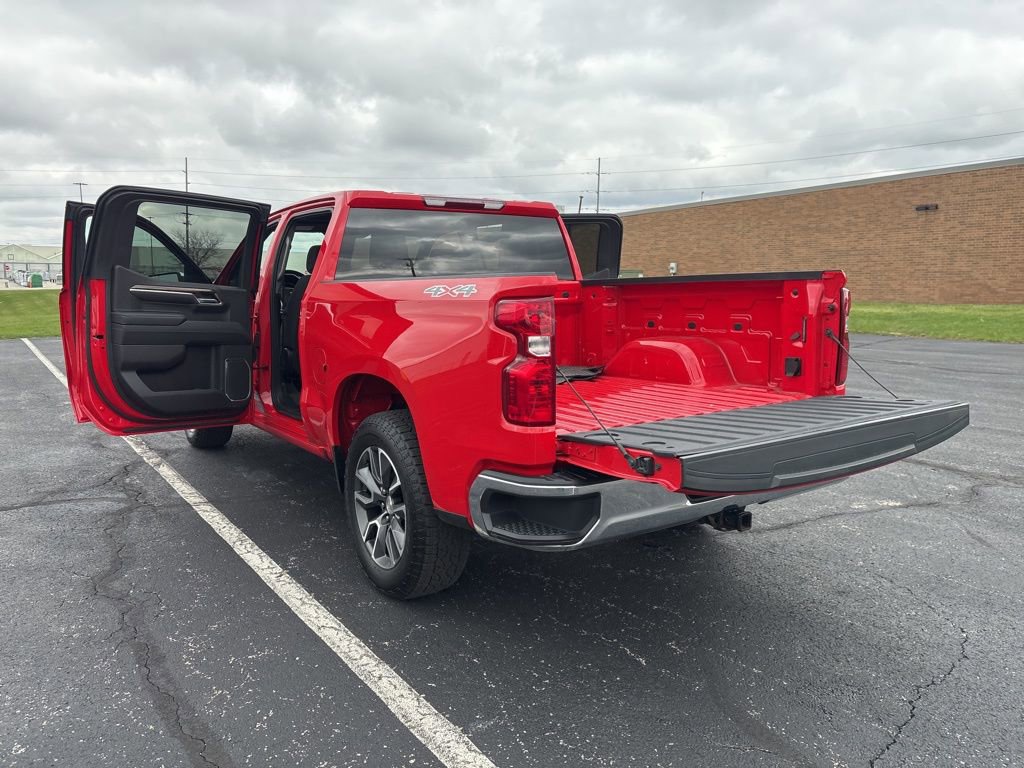 Used 2023 Chevrolet Silverado 1500 LT AWD/4WD image 18