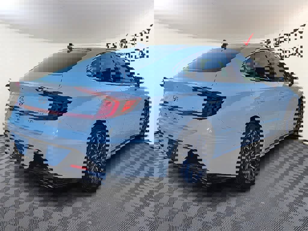 Used 2021 Hyundai Sonata Limited w/ Cargo Package image 4