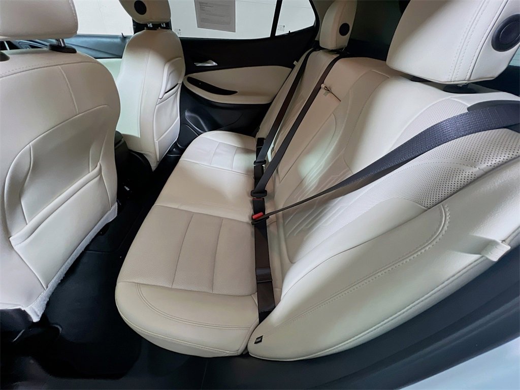 Used 2024 Buick Encore GX Avenir image 22