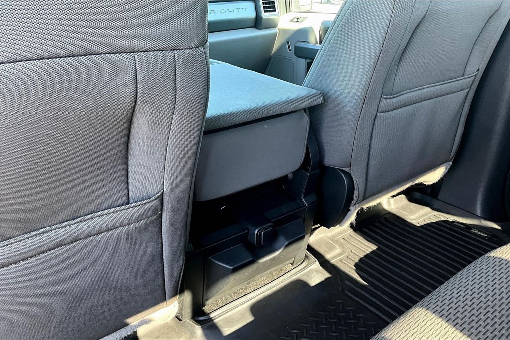 Used 2017 Ford F250 XLT w/ XLT Premium Package AWD/4WD image 12