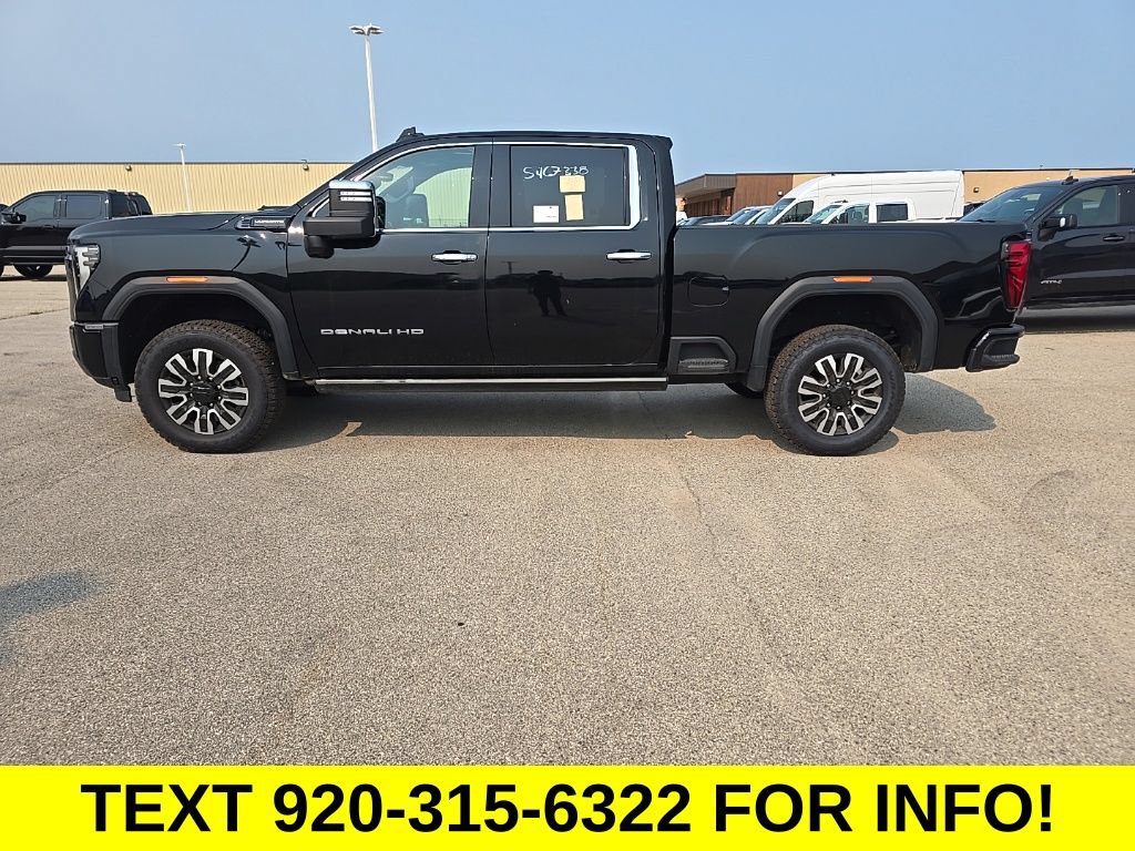 Used 2024 GMC Sierra 3500 Denali Ultimate AWD/4WD image 3