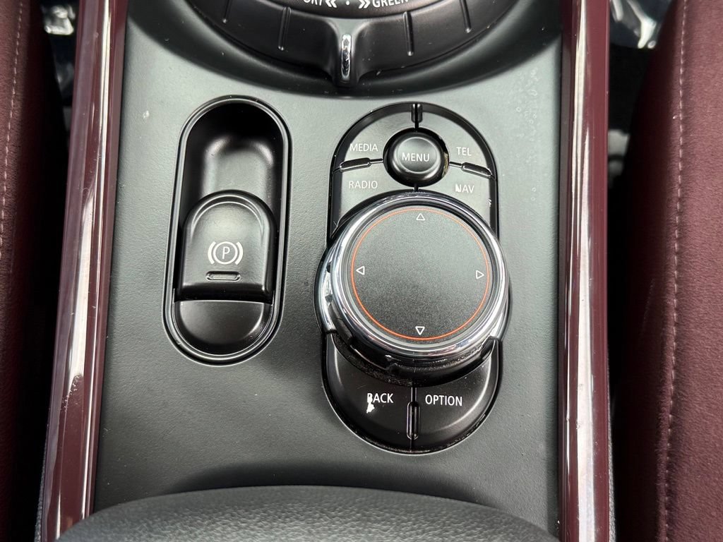 Used 2016 MINI Cooper Clubman FWD image 38