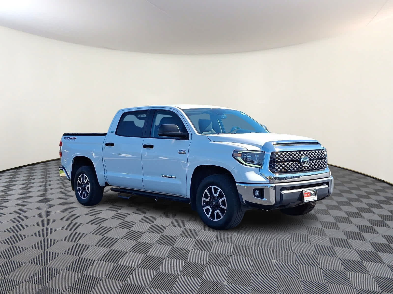 Certified 2020 Toyota Tundra SR5 w/ TRD Off-Road Package AWD/4WD image 4