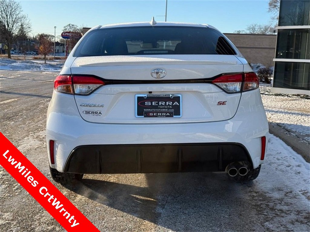 Used 2025 Toyota Corolla SE image 4