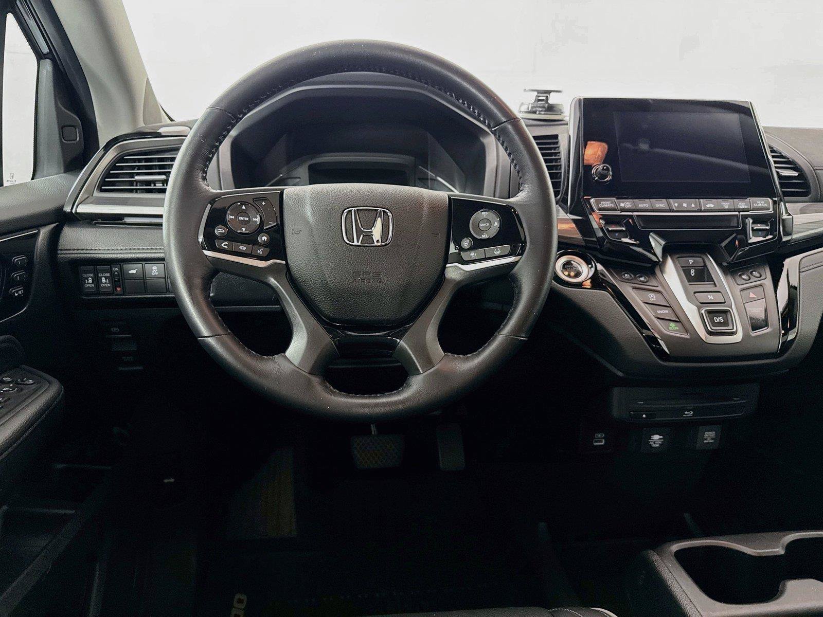 Used 2024 Honda Odyssey Elite image 32