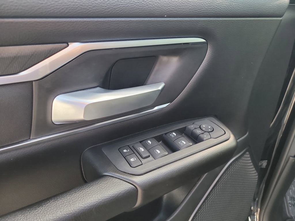 Used 2025 RAM 1500 Big Horn RWD image 18