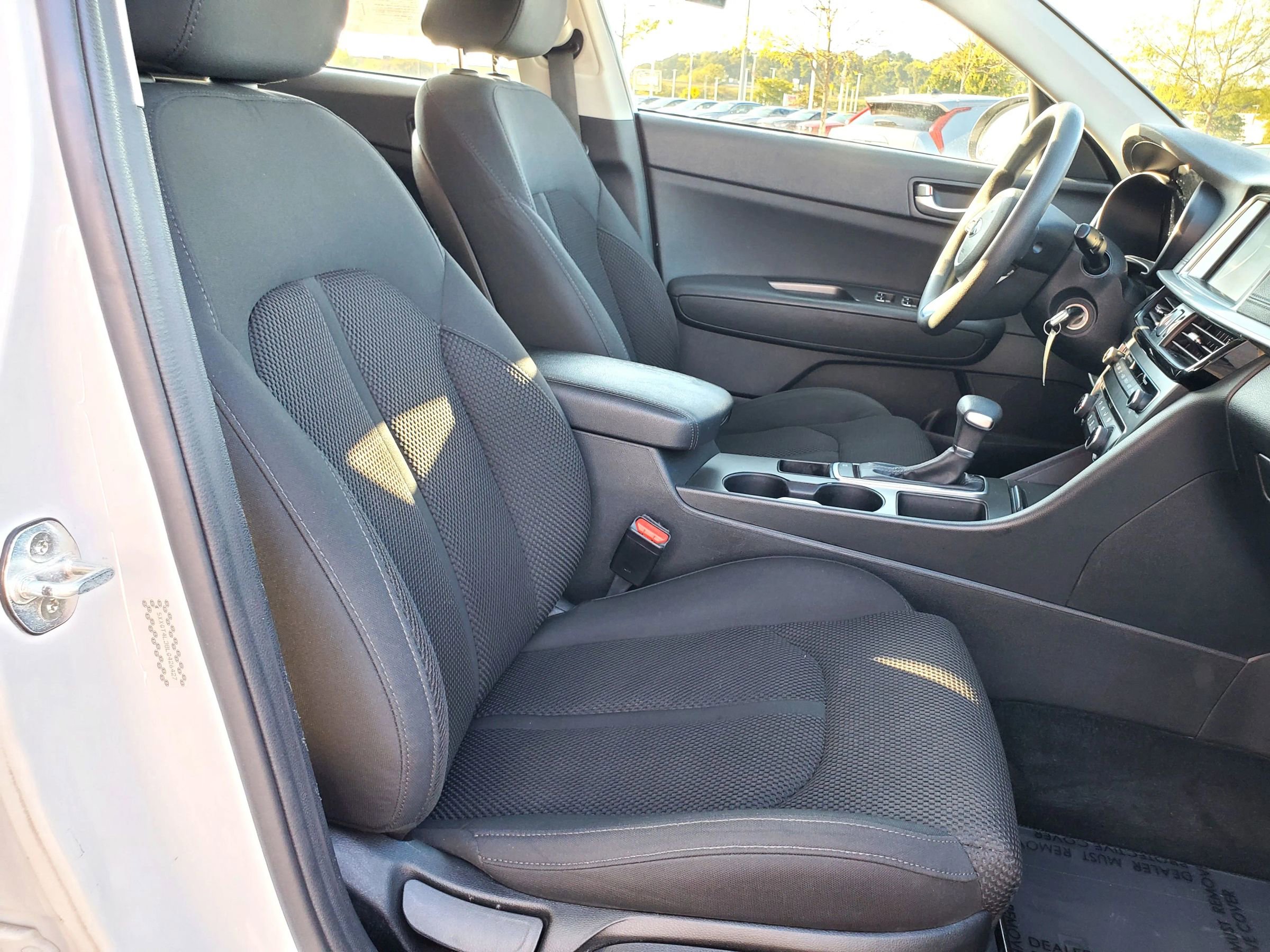 Used 2020 Kia Optima LX image 11