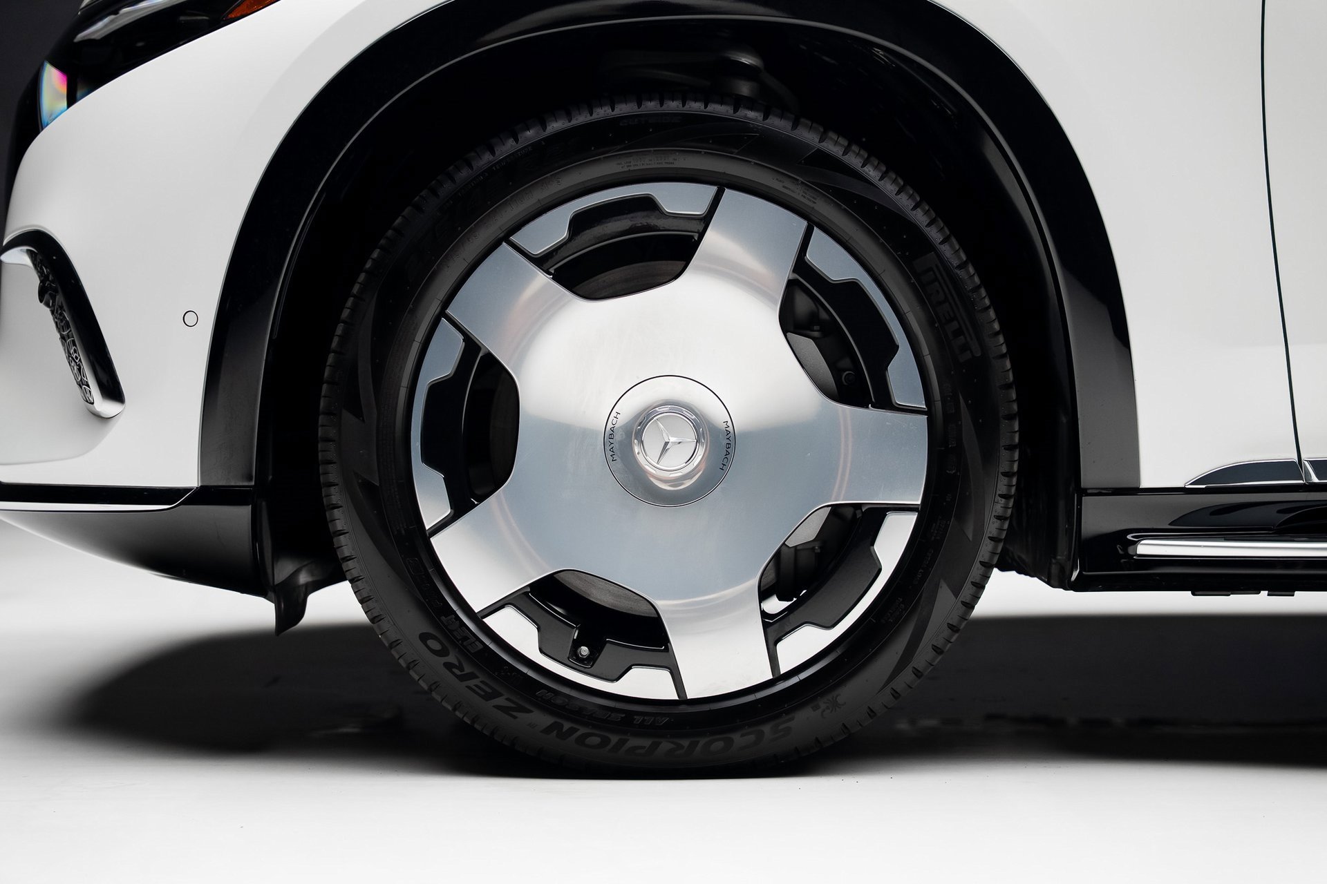 Used 2024 Mercedes-Benz Maybach EQS 680 Maybach EQS 680 image 18