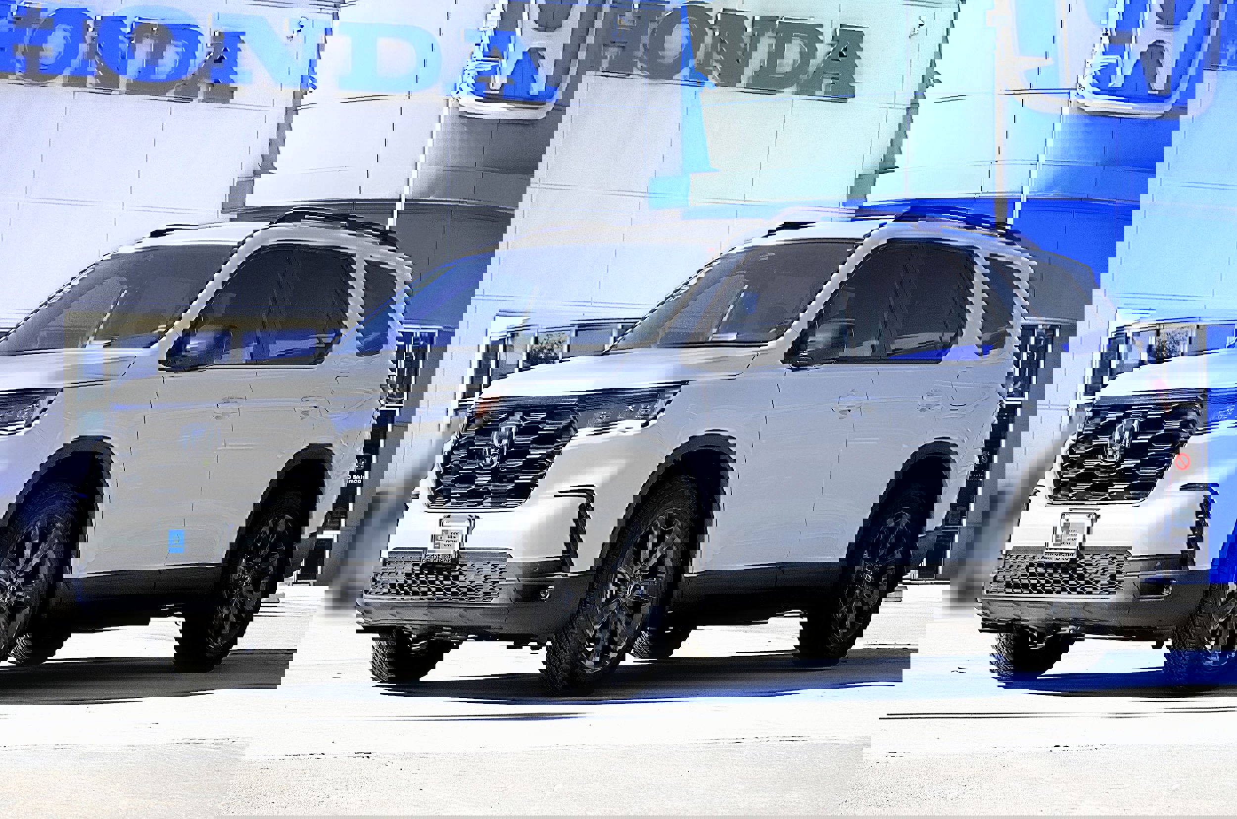 New 2025 Honda Pilot Sport