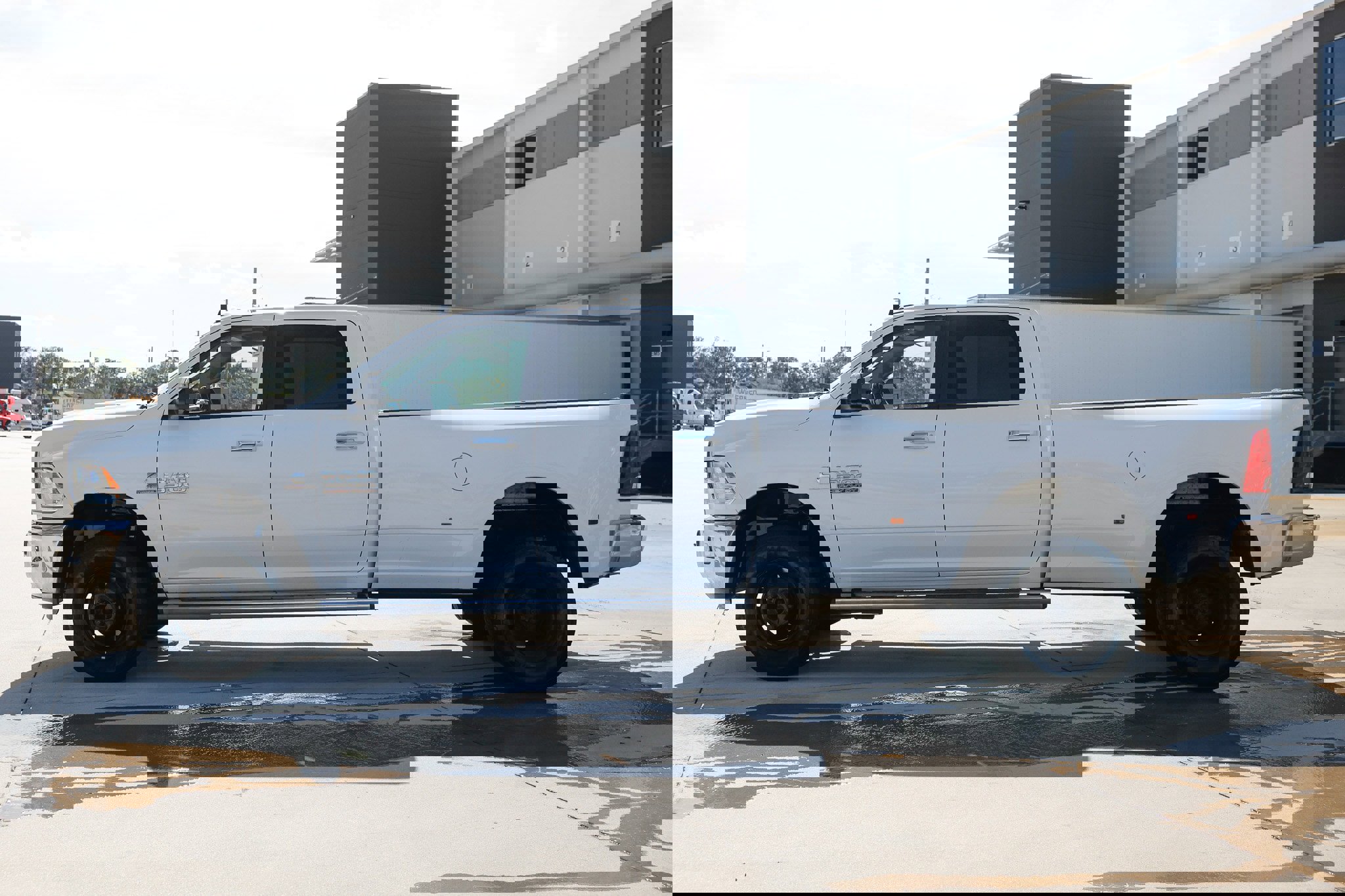 Used 2016 RAM 3500 Lone Star image 8