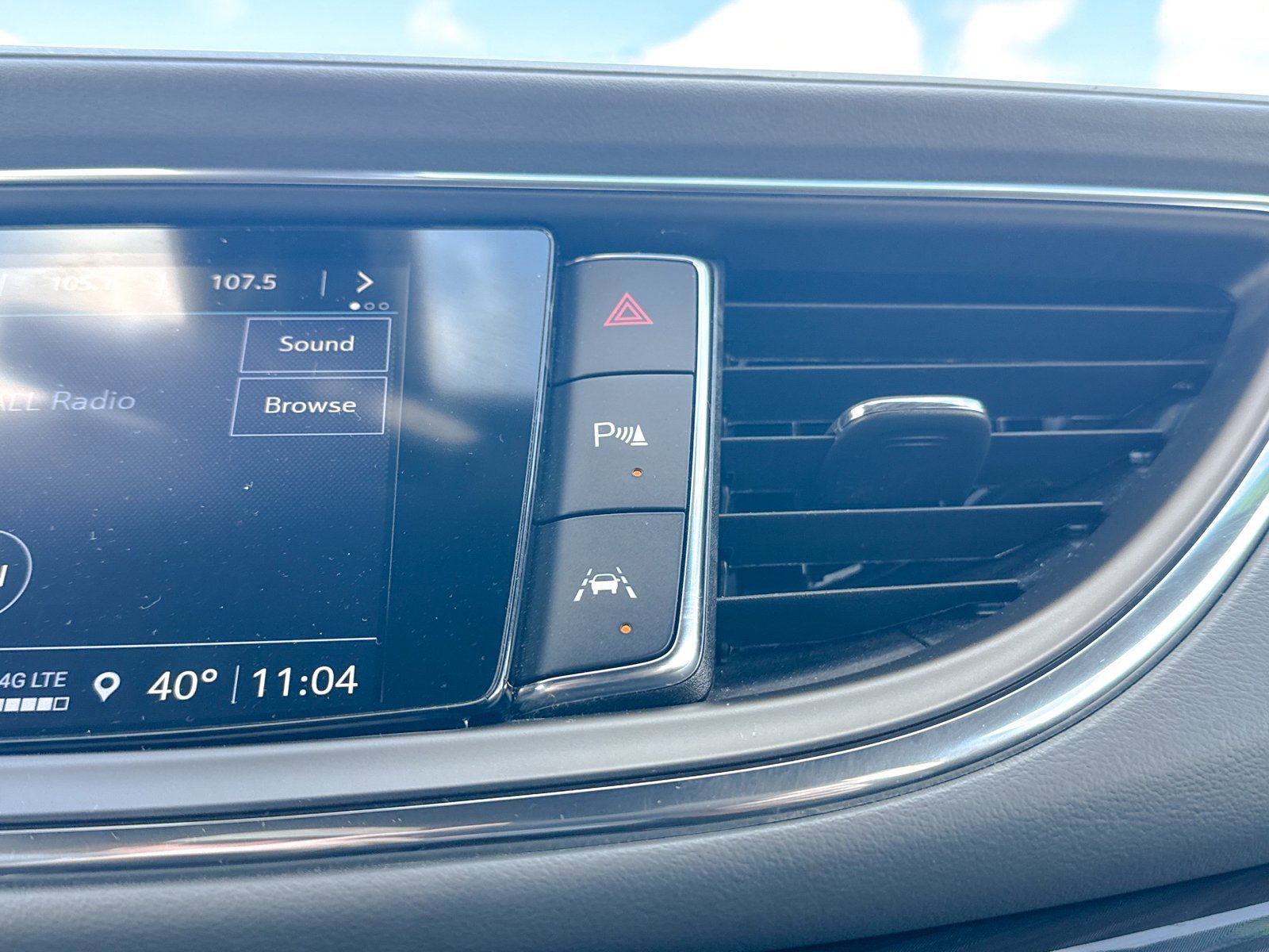 Certified 2024 Buick Enclave Premium image 31