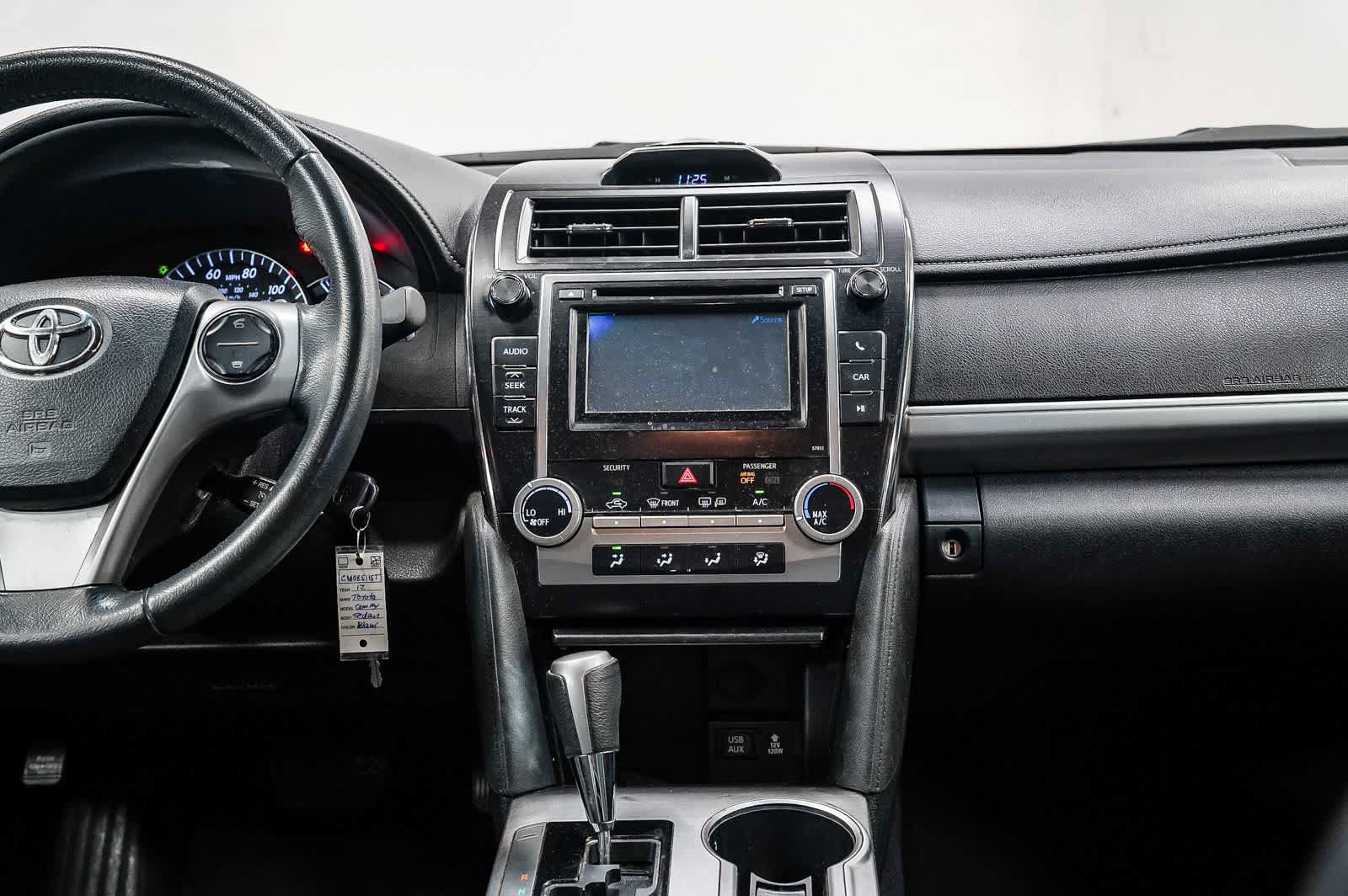 Used 2012 Toyota Camry SE FWD image 13
