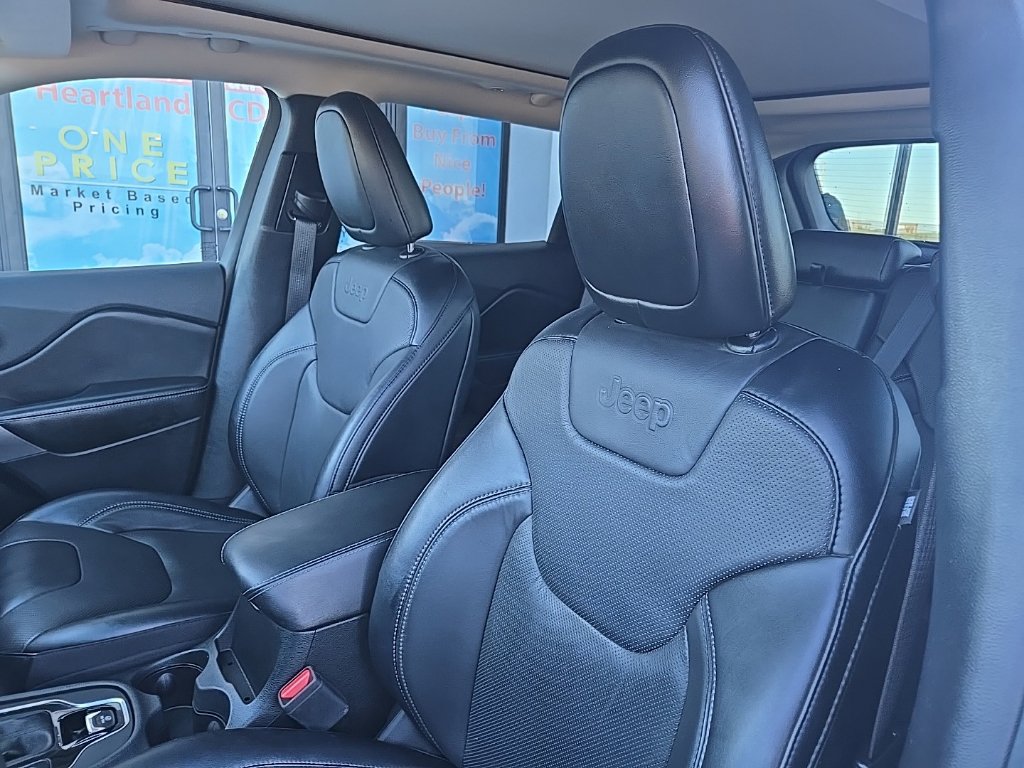 Used 2022 Jeep Cherokee Limited AWD/4WD image 9
