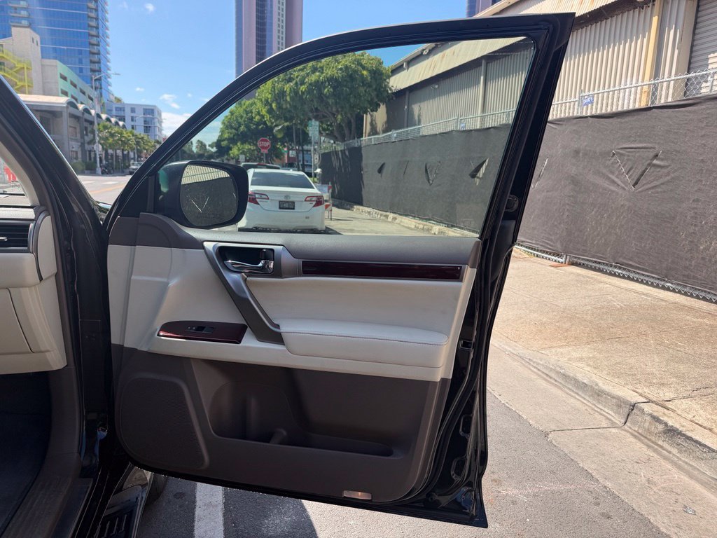 Used 2019 Lexus GX 460 AWD/4WD image 21