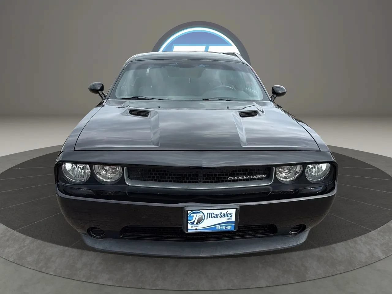 Used 2014 Dodge Challenger SXT RWD image 17