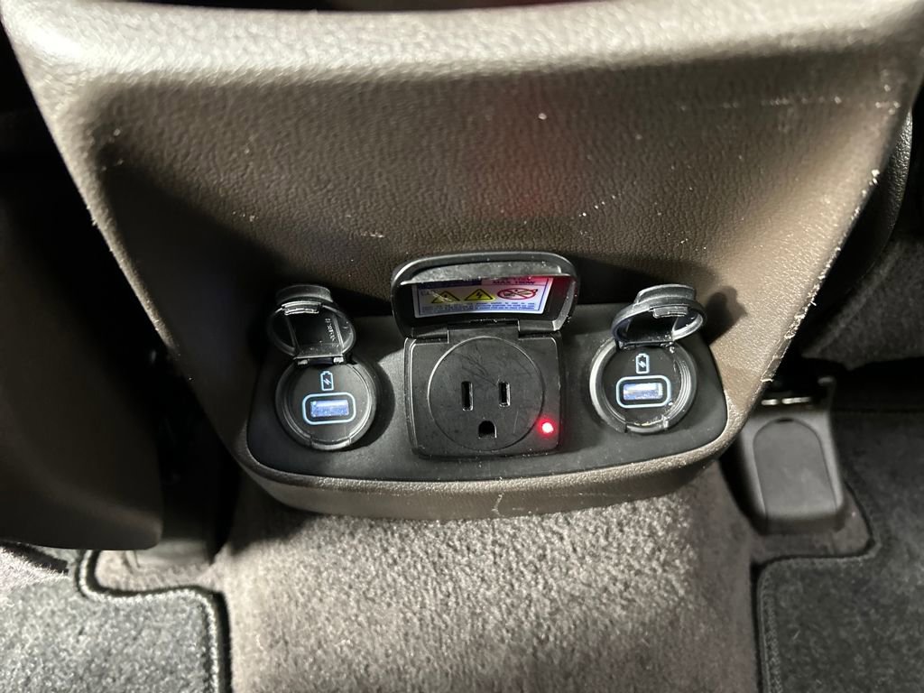 Used 2020 Hyundai Santa Fe Limited image 18