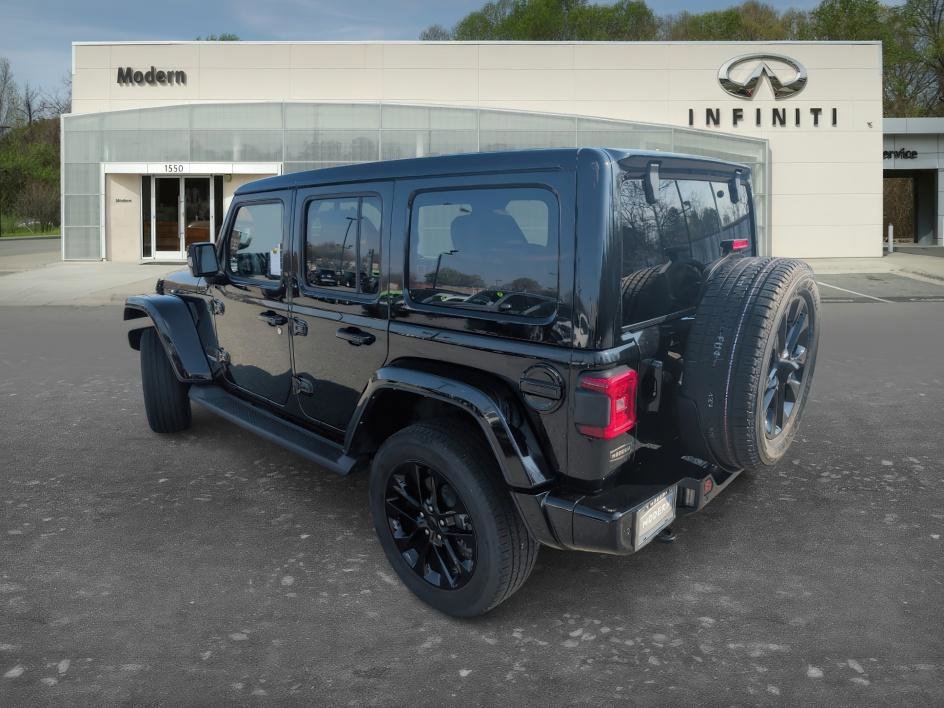 Used 2022 Jeep Wrangler Unlimited Sahara image 5