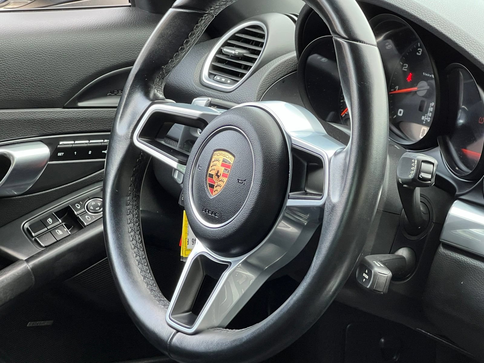Certified 2019 Porsche 718 Boxster RWD image 22