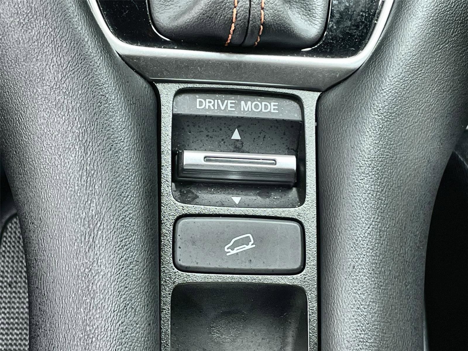 Certified 2025 Honda HR-V Sport image 19