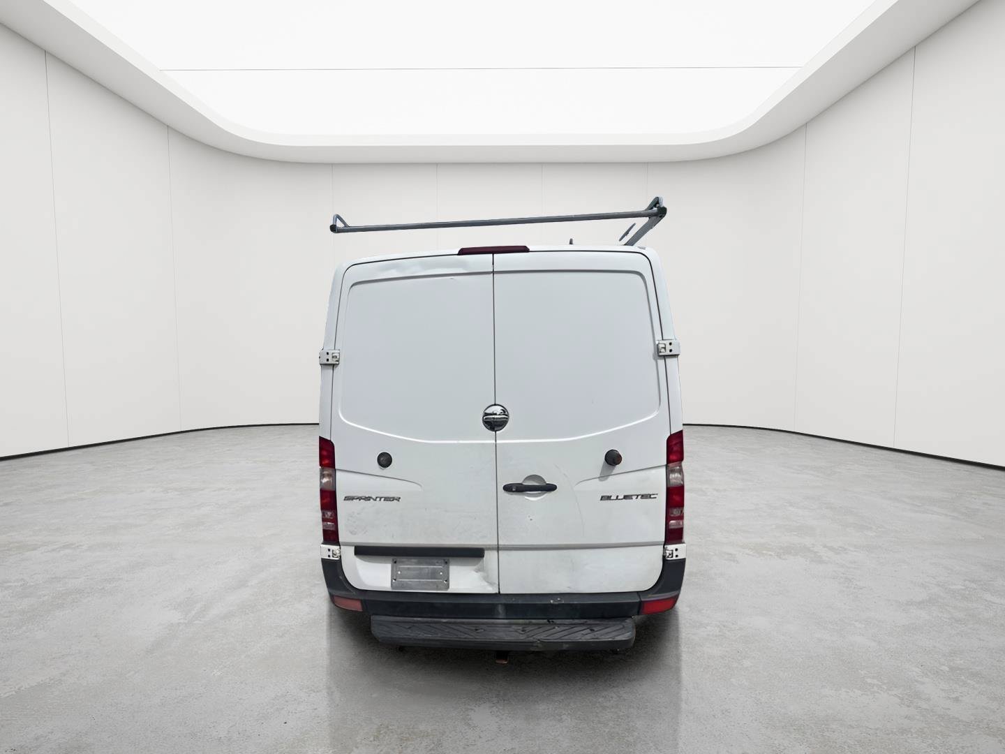 Used 2014 Freightliner Sprinter 2500 RWD image 5