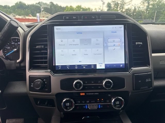 Used 2022 Ford F250 Lariat w/ Lariat Value Package AWD/4WD image 12