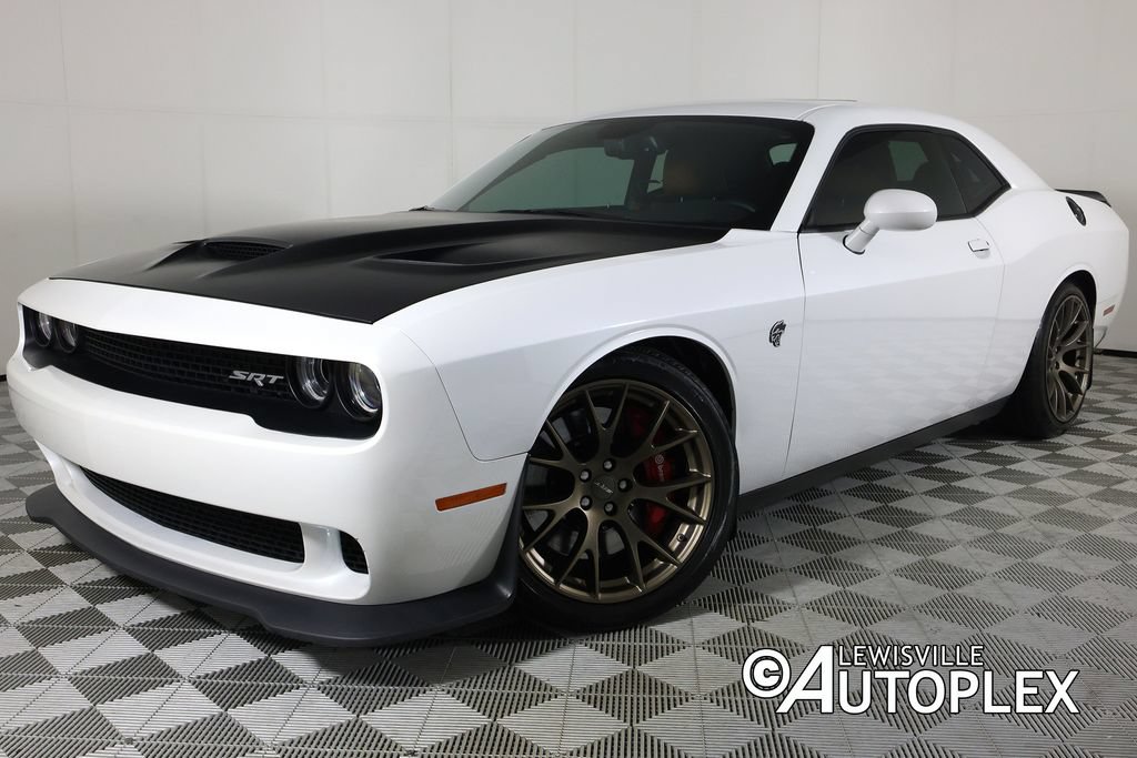 Used 2016 Dodge Challenger SRT Hellcat RWD image 1
