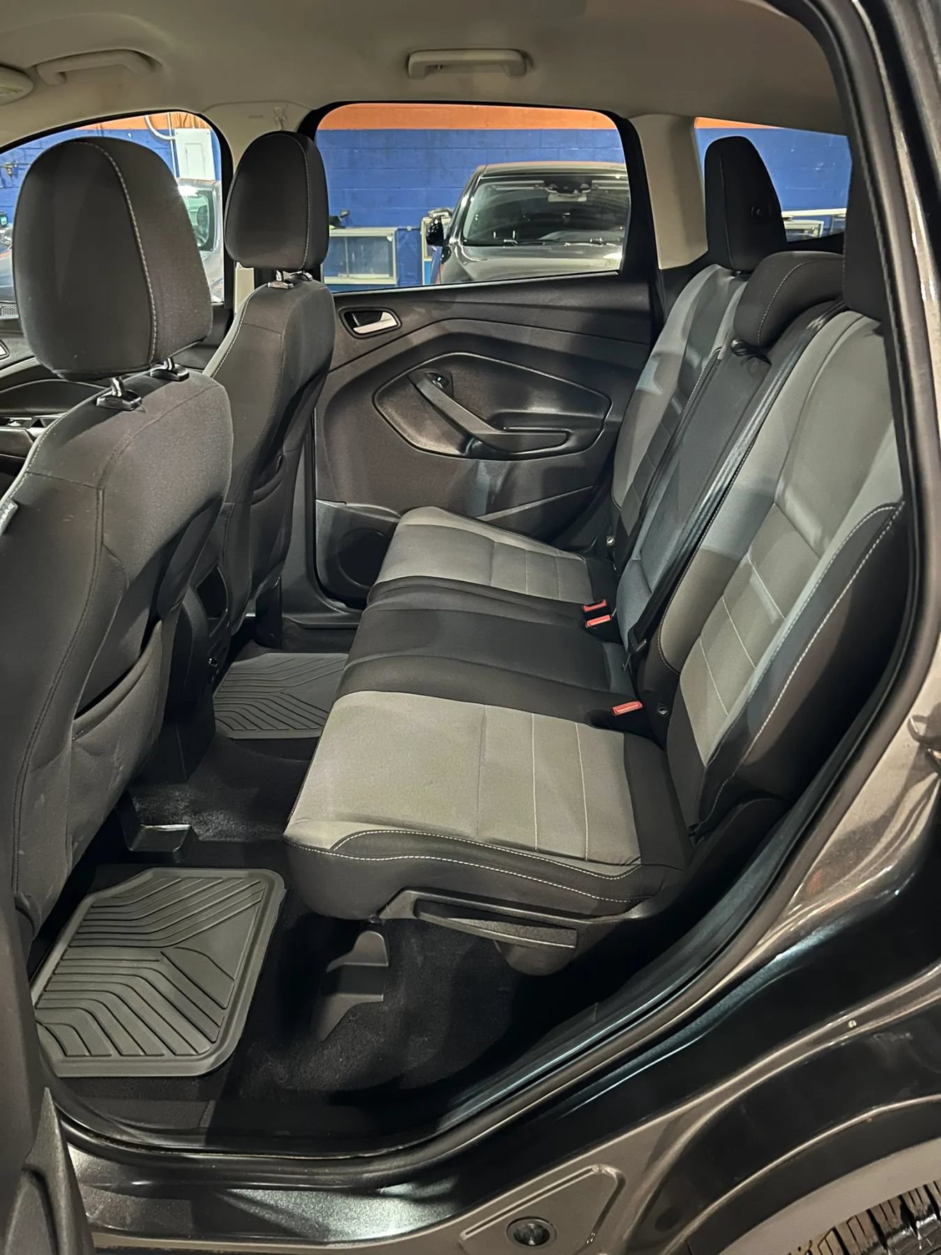 Used 2016 Ford Escape SE w/ Cargo Utility Package AWD/4WD image 14