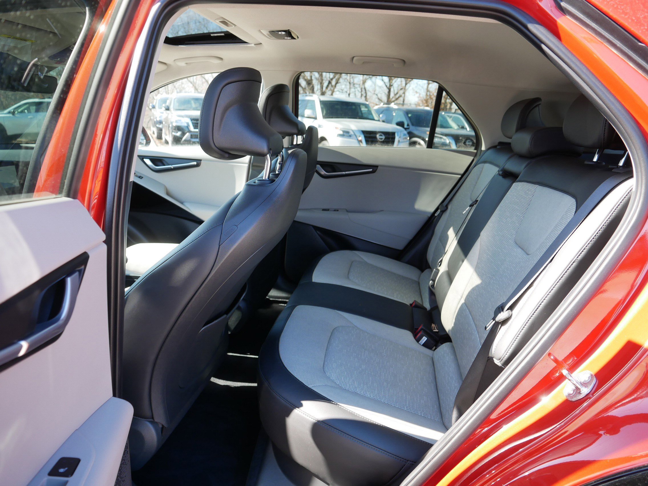 Certified 2023 Kia Niro Wave w/ Wave Preserve Package image 35