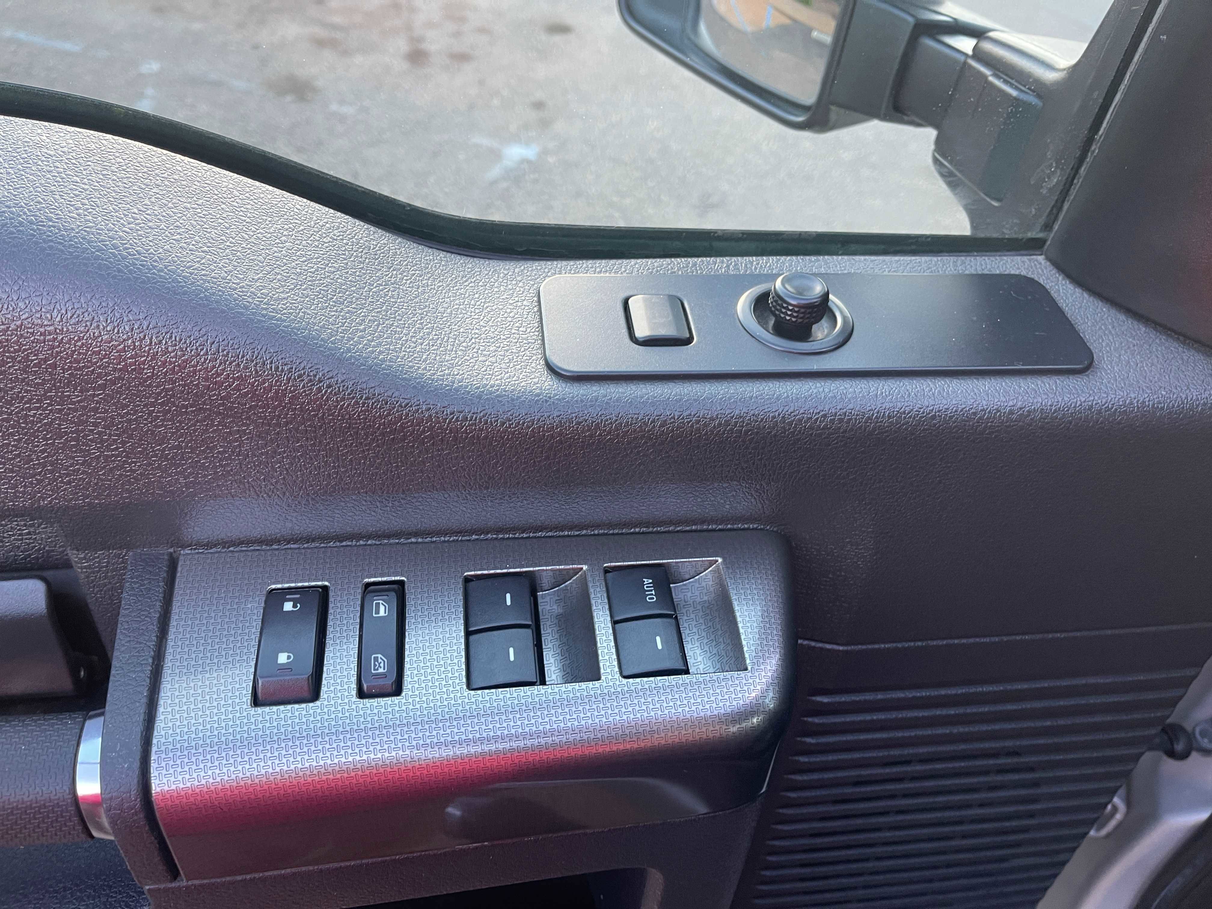 Used 2008 Ford F350 XL image 23